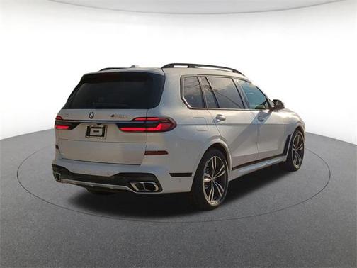 2026 BMW X7 M60i