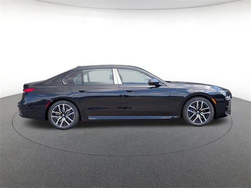 2026 BMW 740 i xDrive