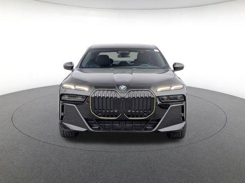 2026 BMW 740 xDrive