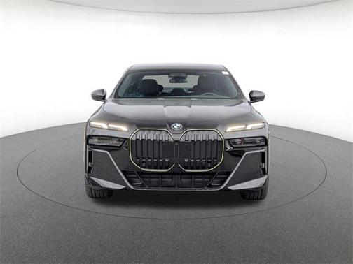 2026 BMW 740 xDrive