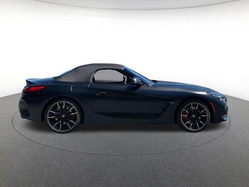 Black Sapphire Metallic 2026 BMW Z4 M40i