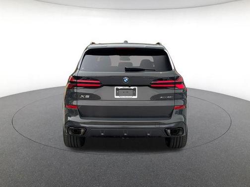 Gray Metallic 2026 BMW X5 xDrive40i