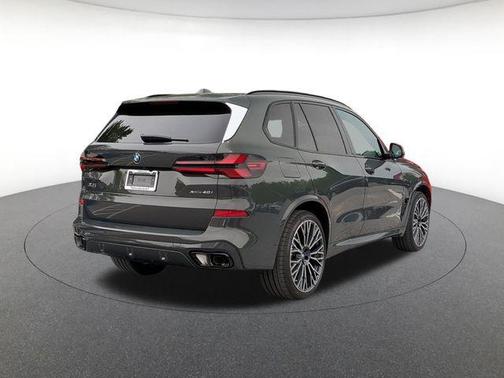 Gray Metallic 2026 BMW X5 xDrive40i