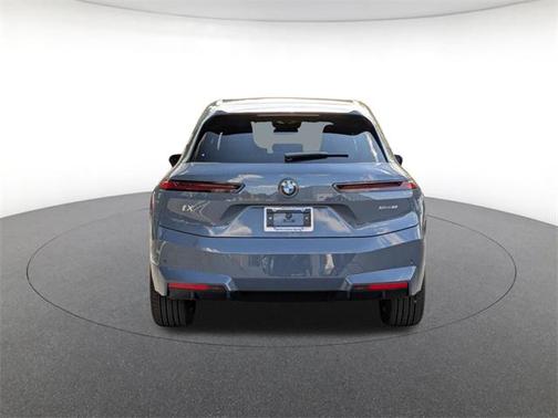 2026 BMW iX xDrive60