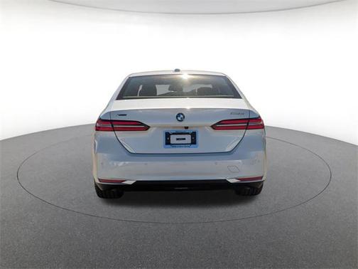 2026 BMW 530 i xDrive