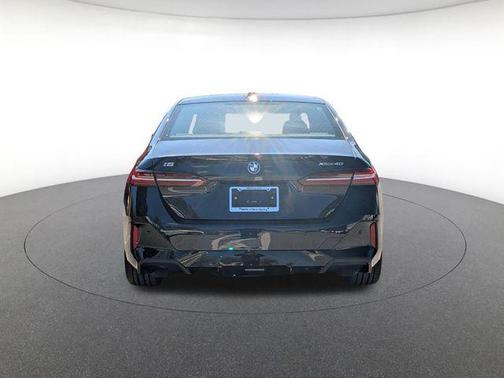 2026 BMW i5 xDrive40