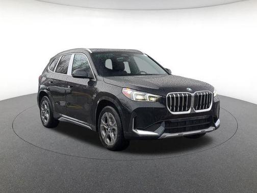 Black Sapphire Metallic 2026 BMW X1 xDrive28i