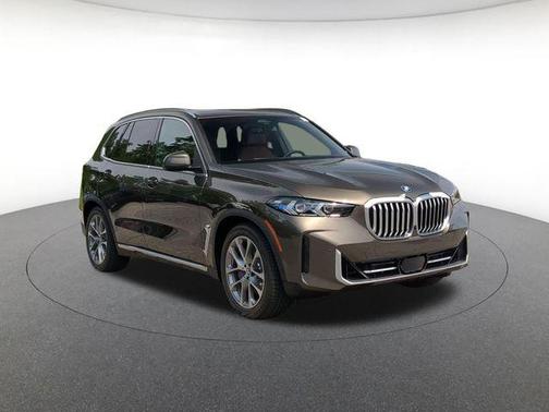 Green Metallic 2026 BMW X5 PHEV xDrive50e
