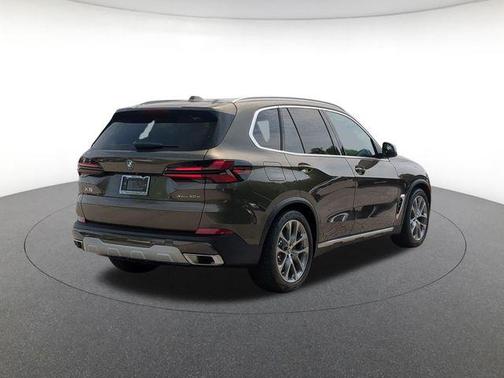 Green Metallic 2026 BMW X5 PHEV xDrive50e