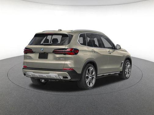 Green Metallic 2026 BMW X5 PHEV xDrive50e