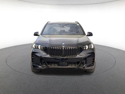 Black Sapphire Metallic 2026 BMW X5 PHEV xDrive50e