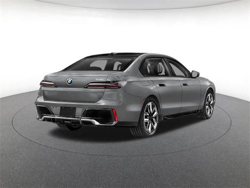 2026 BMW 740 i xDrive