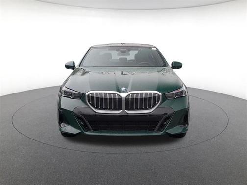 2026 BMW 550e xDrive