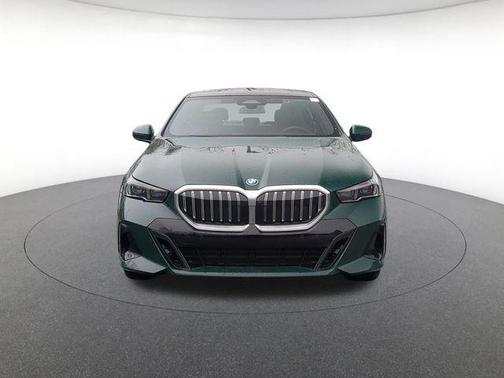 British Racing Green 2026 BMW 550e xDrive