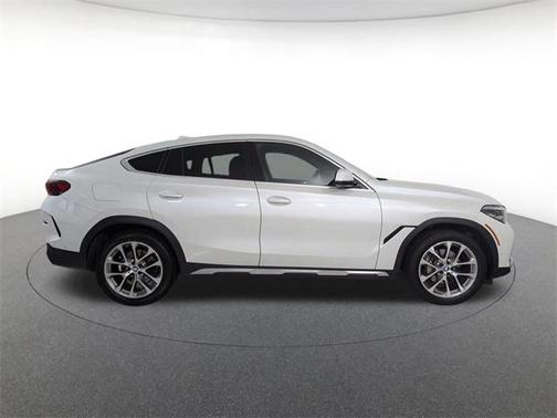 2023 BMW X6 xDrive40i