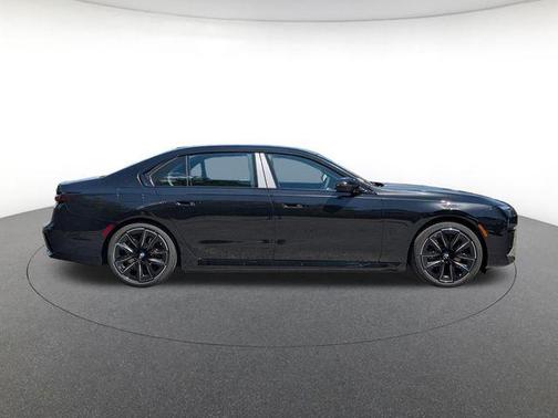 Black Sapphire Metallic 2026 BMW 750e i xDrive
