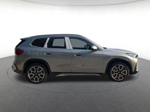 Space Silver Metallic 2027 BMW X1 xDrive28i