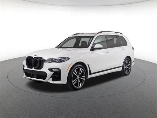 2022 BMW X7 M50i