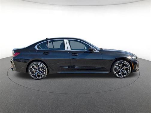 2025 BMW 330 i xDrive