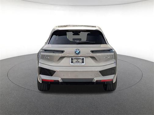 2025 BMW iX xDrive50