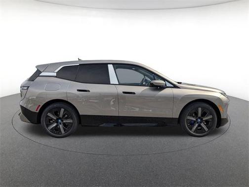 2025 BMW iX xDrive50
