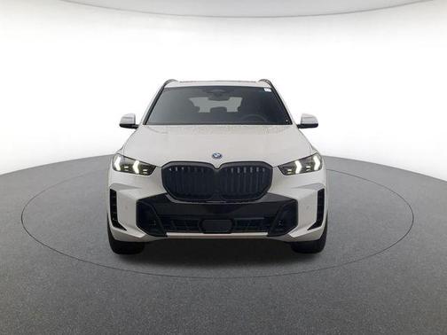 White Metallic 2026 BMW X5 PHEV xDrive50e