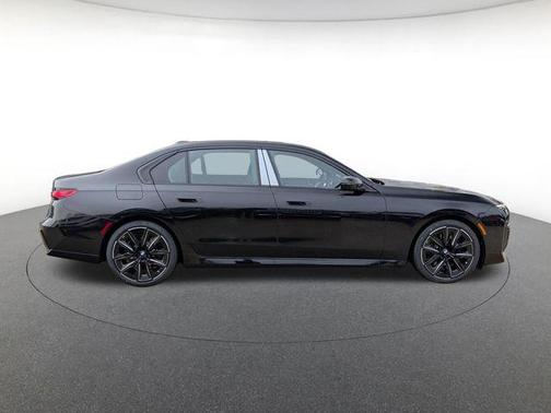 2026 BMW 740 xDrive
