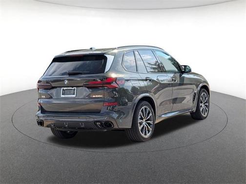 2026 BMW X5 M60i