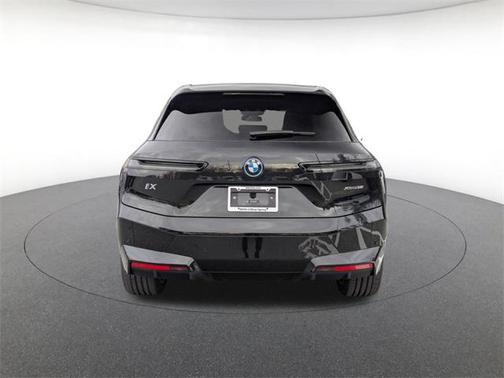 2025 BMW iX xDrive50