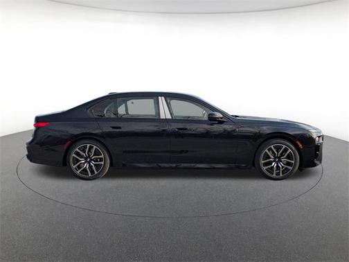 2026 BMW 760 xDrive