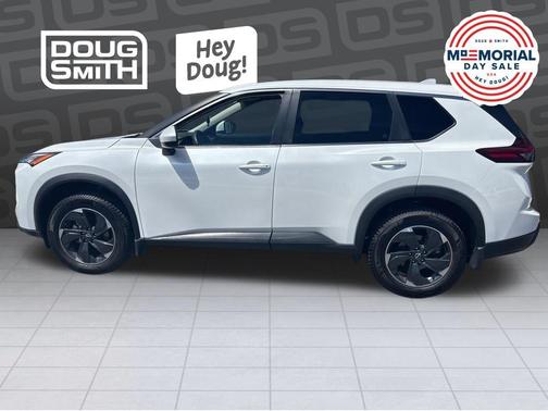 Pearl 2024 Nissan Rogue SV