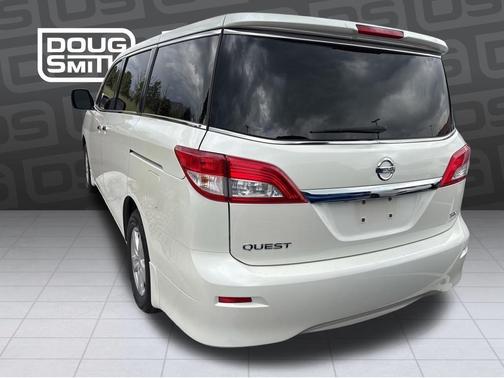 White Pearl 2014 Nissan Quest SV