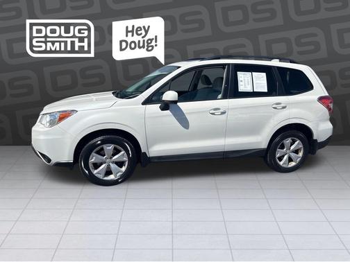 Crystal White Pearl 2016 Subaru Forester 2.5i Premium