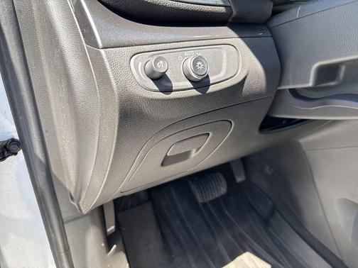 Summit White 2019 Buick Encore Preferred