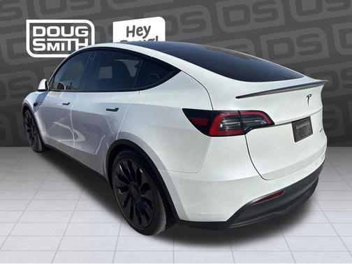 White 2023 Tesla Model Y Performance