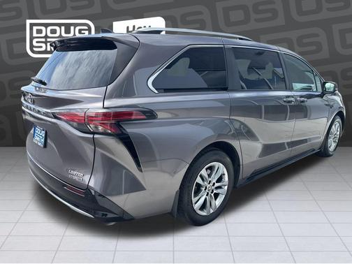 Predawn Gray Mica 2023 Toyota Sienna Limited