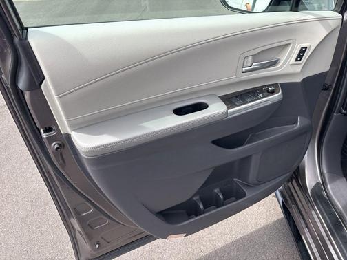 Predawn Gray Mica 2023 Toyota Sienna Limited