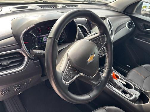 Sterling Gray Metallic 2024 Chevrolet Equinox Premier