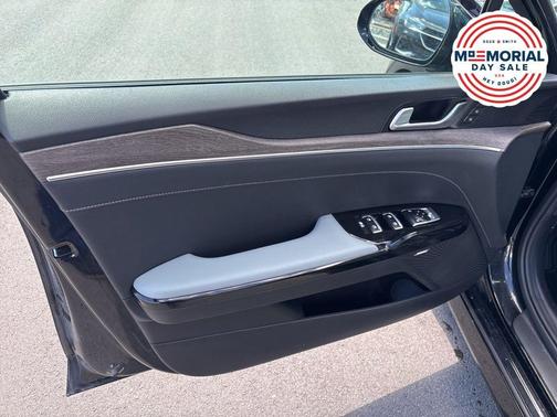 Ebony Black 2021 Kia K5 EX