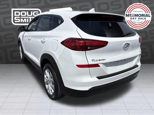Cream White Pearl 2020 Hyundai TUCSON SE