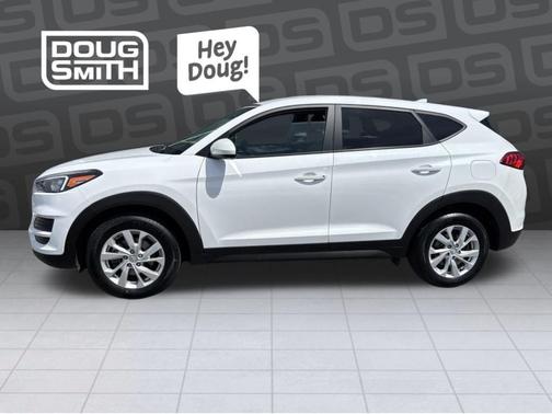 Cream White Pearl 2020 Hyundai TUCSON SE