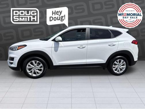 Cream White Pearl 2020 Hyundai TUCSON SE