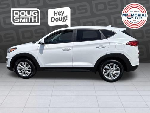 Cream White Pearl 2020 Hyundai TUCSON SE