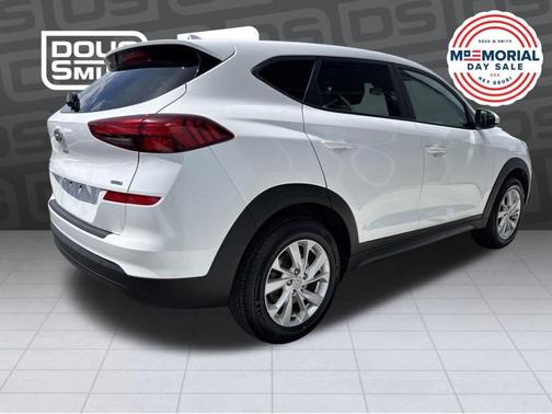 Cream White Pearl 2020 Hyundai TUCSON SE