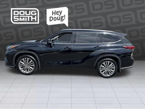Midnight Black Metallic 2020 Toyota Highlander Platinum