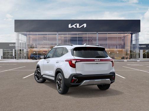 Snow White Pearl 2026 Kia Seltos SX