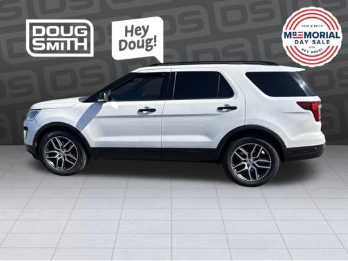 White 2018 Ford Explorer sport