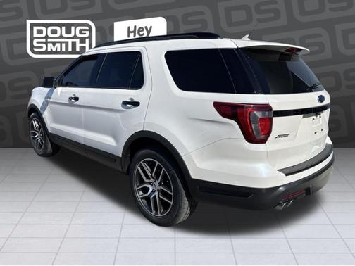 White 2018 Ford Explorer sport
