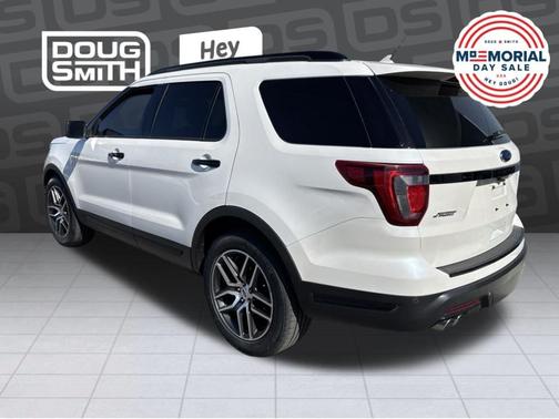 White 2018 Ford Explorer sport