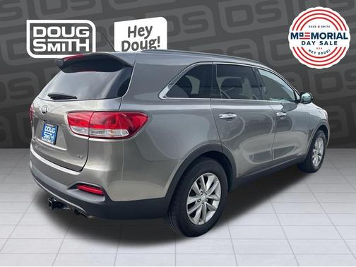 Titanium Silver 2016 Kia Sorento LX